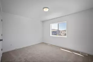 2094 E Swallow Dr, Eagle Mountain, UT 84005 - Photo 11