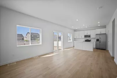 2094 E Swallow Dr #4050, Eagle Mountain, UT 84005 - Photo 3