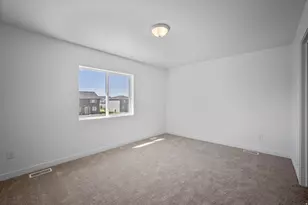 2094 E Swallow Dr, Eagle Mountain, UT 84005 - Photo 13