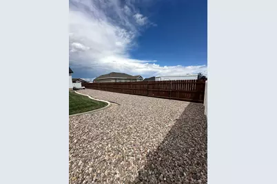 203 W 1000 S, Vernal, UT 84078 - Photo 23