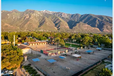 10750 S Dimple Dell Dr, Sandy, UT 84092 - Photo 41