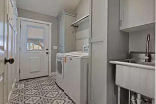 10750 S Dimple Dell Dr, Sandy, UT 84092 - Photo 29