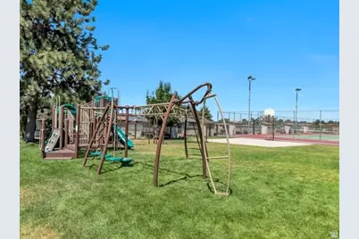10750 S Dimple Dell Dr, Sandy, UT 84092 - Photo 45