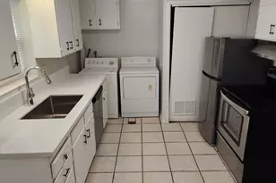 268 W 700 N, Salt Lake City, UT 84103 - Photo 17