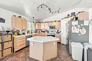7215 S Galaxy Hill Rd, West Jordan, UT 84081 - Photo 15