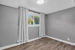 3173 E Barnhill Bay, Cottonwood Heights, UT 84121 - Photo 27