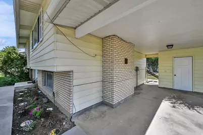 1439 W 2600 N, Clinton, UT 84015 - Photo 5