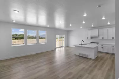 2840 W Aurora Ave, Mapleton, UT 84664 - Photo 3