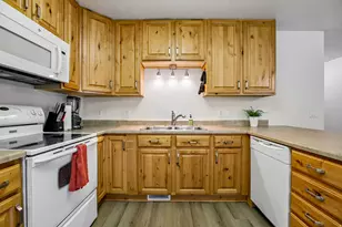 2895 N Bridalwood Loop W, Lehi, UT 84043 - Photo 7