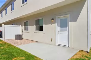2714 S 2250 W, West Haven, UT 84401 - Photo 33