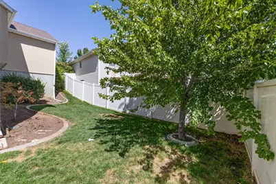 2801 N Wyndom Way, Layton, UT 84040 - Photo 41