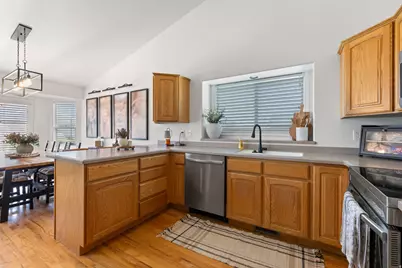 2801 N Wyndom Way, Layton, UT 84040 - Photo 11