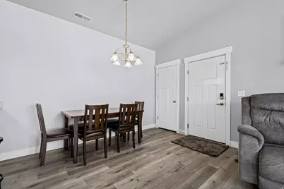 88 W Silver Dr, Vineyard, UT 84059 - Photo 17
