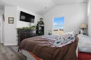 88 W Silver Dr, Vineyard, UT 84059 - Photo 25