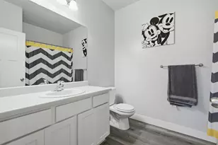 88 W Silver Dr, Vineyard, UT 84059 - Photo 33