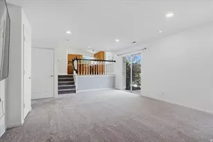 2313 E Rockview Dr, Sandy, UT 84092 - Photo 13