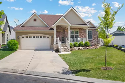 927 S Iris Ln W, Mapleton, UT 84664 - Photo 1