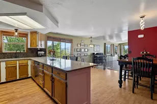 9145 E Kelly Dr N, Huntsville, UT 84317 - Photo 5