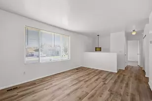 2258 W 2175 S, Syracuse, UT 84075 - Photo 5