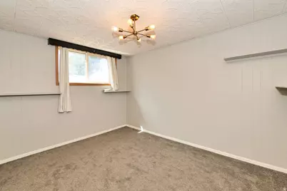 669 N Colonial St, Layton, UT 84041 - Photo 17