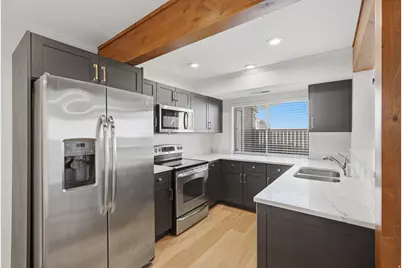 327 Peach Ln, Bountiful, UT 84010 - Photo 9