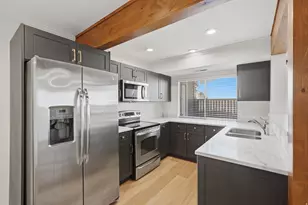327 Peach Ln, Bountiful, UT 84010 - Photo 9