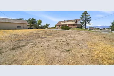 4468 N Droubay Rd E, Erda, UT 84074 - Photo 37