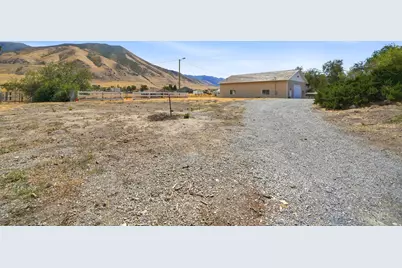 4468 N Droubay Rd E, Erda, UT 84074 - Photo 41