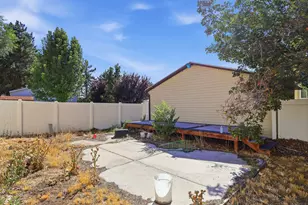 5945 S Greenwood Dr W, Murray, UT 84123 - Photo 37