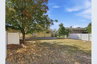 5945 S Greenwood Dr W, Murray, UT 84123 - Photo 35