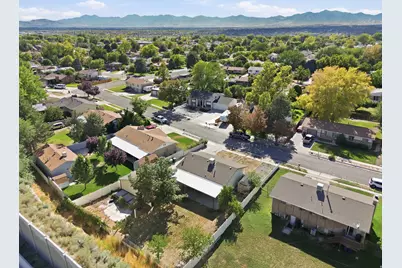 5945 S Greenwood Dr W, Murray, UT 84123 - Photo 41
