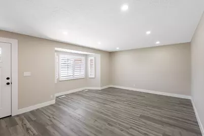 7503 S Paddington Cir W, West Jordan, UT 84084 - Photo 5