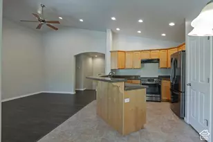 880 E Red Sage Ln, Millcreek, UT 84107 - Photo 5
