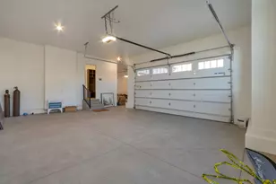 136 W Summerhill Ln, Centerville, UT 84014 - Photo 51