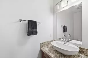 342 W 200 S, Salt Lake City, UT 84101 - Photo 9