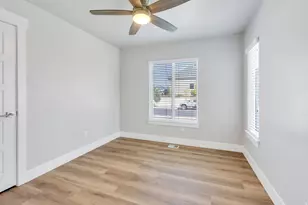 4763 N Sage Park Dr W, Eagle Mountain, UT 84005 - Photo 11