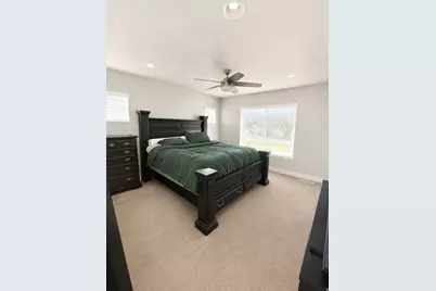 4763 N Sage Park Dr W, Eagle Mountain, UT 84005 - Photo 17