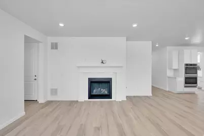 1971 E Burger St #1239, Lake Point, UT 84074 - Photo 19