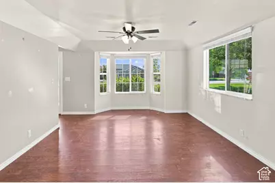 3207 N Pelican Dr, Farr West, UT 84404 - Photo 5