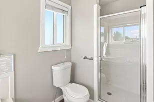 3207 N Pelican Dr, Farr West, UT 84404 - Photo 33