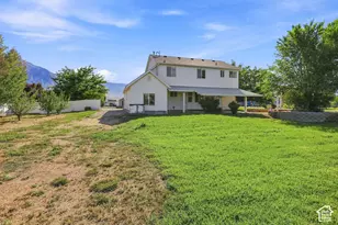 3207 N Pelican Dr, Farr West, UT 84404 - Photo 9
