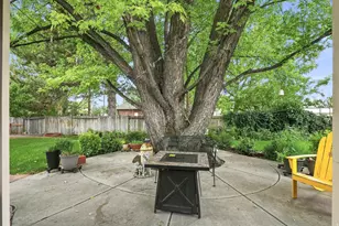 863 N 400 E, American Fork, UT 84003 - Photo 19