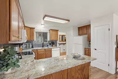 863 N 400 E, American Fork, UT 84003 - Photo 9