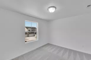 2029 E Burger St, Lake Point, UT 84074 - Photo 27