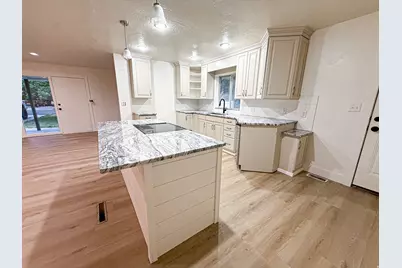 1681 E Meadowmoor Rd, Holladay, UT 84117 - Photo 3