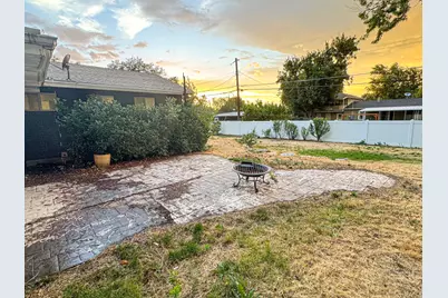 1681 E Meadowmoor Rd, Holladay, UT 84117 - Photo 17