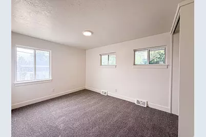 1681 E Meadowmoor Rd, Holladay, UT 84117 - Photo 15