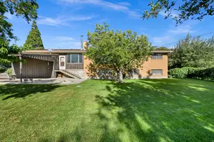 4250 S Panorama Dr E, Holladay, UT 84124 - Photo 5