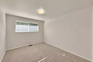 4250 S Panorama Dr E, Holladay, UT 84124 - Photo 17