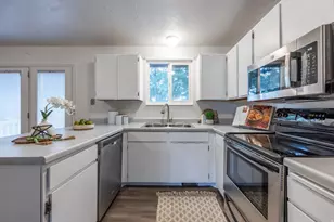 2127 W 3860 S, West Valley, UT 84119 - Photo 9